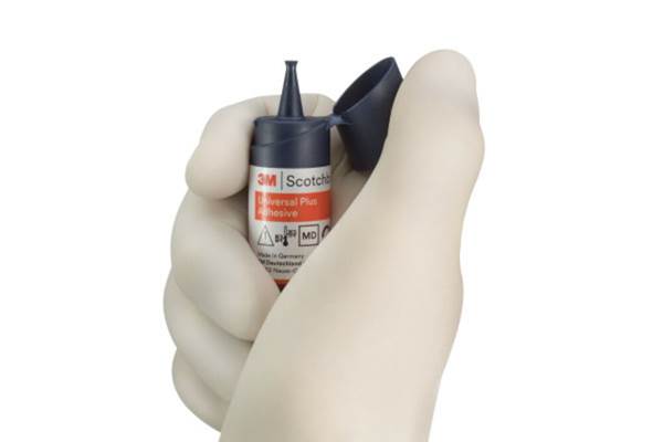 Scotchbond Universal Plus 41294 in use.jpg